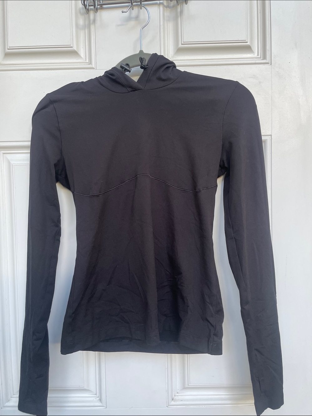 ALO Yoga Black Long-Sleeve Hooded Top